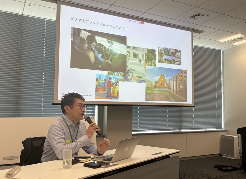 プラットフォーム型ビジネスの最先端。B2B業界におけるマーケットプレイスの可能性と成功事例 某大手電機メーカー様の社内向けセミナーレポート